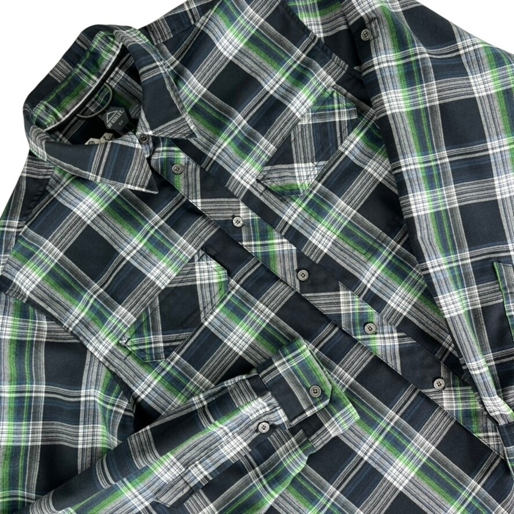 McKinley Hiking Shirt Mens Small Plaid Dry Climate Polygiene UPF Sun Protection